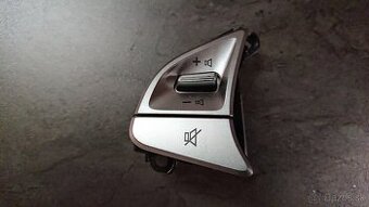 Predam spinace ovl. na volante pre Hyundai ix20 s hands free