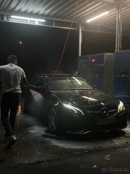 Mercedes-benz e220d coupe amg