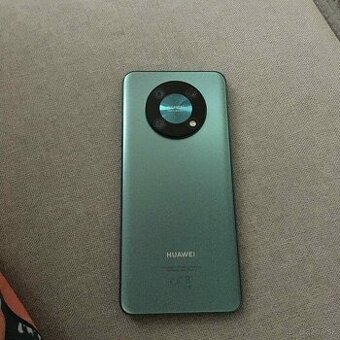 Predám Huawei nova y90