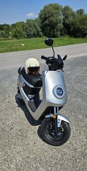 NIU MQi+ Sport, + darček
