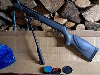 Vzduchovka 4 5mm  a pištoľ slavia 6mm