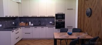 Moderný 2i byt , DS, Alicante, kompletne zariadený