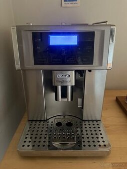Kávovar Delonghi Primadonna avant