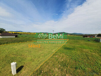 Sľažany - pozemok so stavebným povolením (549m2)  ID 008 -14