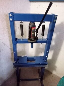 Hydraulický  lis nový nepoužitý.