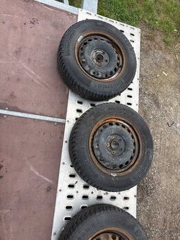 Zimné pneumatiky 195/65 R15 na diskoch 5x112