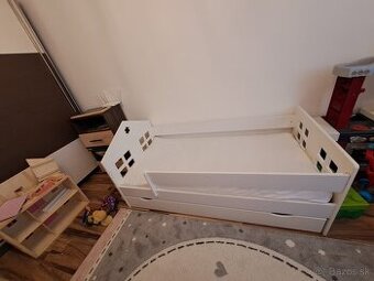Detska posteľ