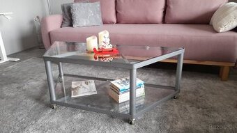 Konferenčný stolík