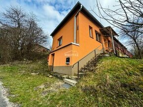 Exkluzívne na predaj rodinný dom s pozemkom 882 m2, Lietavsk