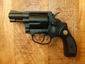Revolver Umarex S&W Chiefs Special 9mm R.K.