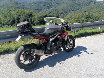 Triumph speed triple R