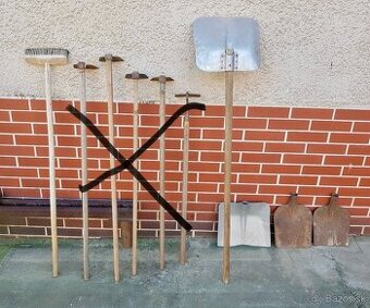 Predám rôzne ručné náradie ako je na foto, sú tam motyky,mot