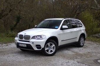 Predám BMW X5 4.0 xDrive