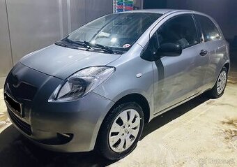 TOYOTA YARIS 1.0 B 3D