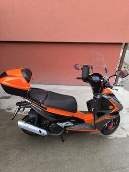 Adamoto 125