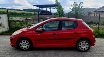 Peugeot 207 1.4 benzín 116 700km