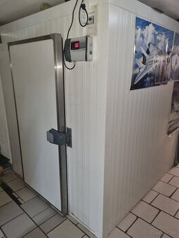 Chladiaci box s agregatom