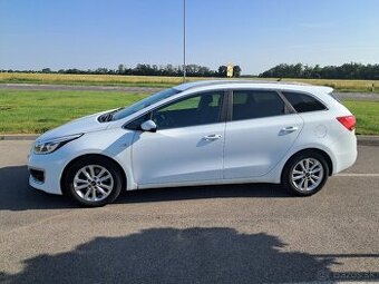 KIA Cee’d Sporty Wagon Combi 74kw Manuál