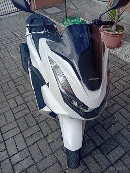 Skúter HONDA