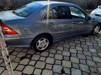 Predám mercedes c200 cdi rok 2006