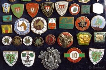 odznaky - JRD, štátné majetky, STS, traktory