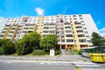 Na predaj 4 izb. byt, 89 m² + log, VETERNICOVÁ + Garážové mi