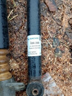 Octavia tlmiče zadne