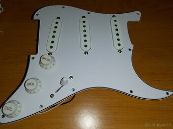 Predám nový kompletne zapojený pickguard na stratocaster