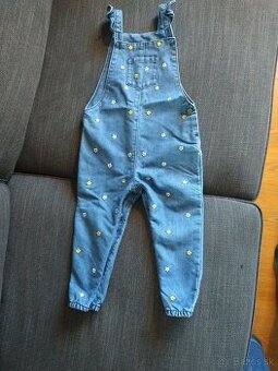 Dievčenské riflové nohavice na traky - 18-24 mesiacov