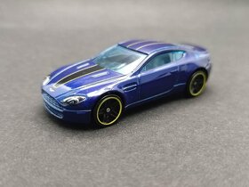 Hot wheels 3 - Aston Martin