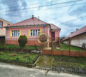 PREDAJ: Starší veľkometrážny 3 izbový dom, Svrbice