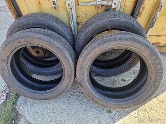 Predám  225/55r18 Sailun