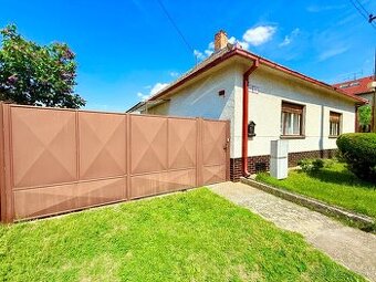 LOZORNO – 4 izbový RD- záhrada, garáž, pivnica, atmosféra