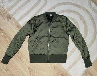 Prechodná bomber 34 H&M