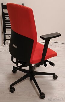 ŠPIČKOVÁ ergonomická kancelárska stolička MAYER PRIME (Red)