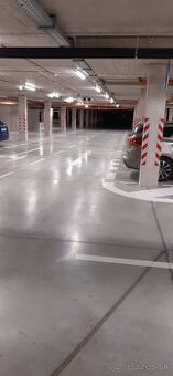 Na prenájom garážové parkovacie miesto v projekte Prúdy