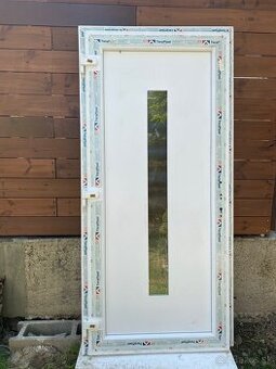 Vchodové dvere 100x210 cm - Ľ