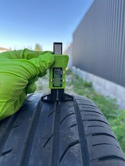 215/60 R16