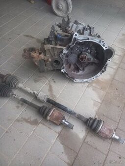 Predam prevodovku kia ceed 2008