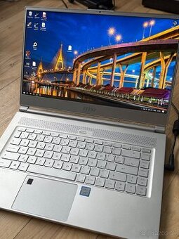 Notebook MSI Creator 8RD