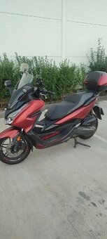 Honda Forza 125