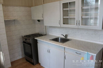 SPEKTRUM REALITY- Na Predaj 2-izbový byt, 57 m2, okres Priev