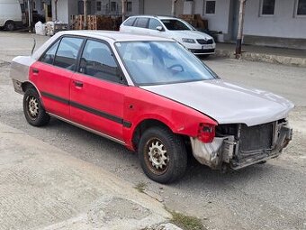 Rozpredám na diely _ mazda 323 BG