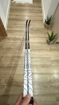 ✅ 2 x ĽAVÁ - BAUER NEXUS LEAGUE X - 164 CM - P28 - 77 FLEX ✅