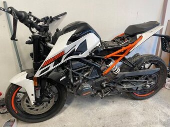 KTM DUKE 125 2019
