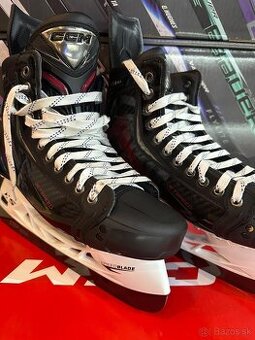 Hokejove korčule CCM Jetspeed Ft 8 Pro