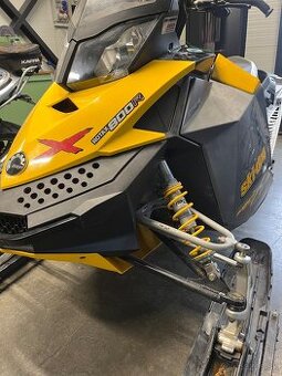 Ski doo p-tec 800 2009 summit 154’’