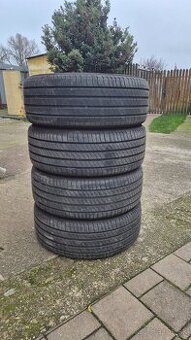 Michelin 235/50 R19