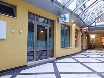 PRENÁJOM: obchodný priestor 20 m2, Obchodná ulica