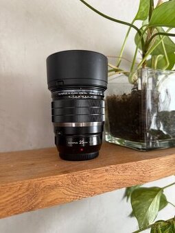 Olympus M. Zuiko Digital ED 25mm f/1.2 PRO, Čierny